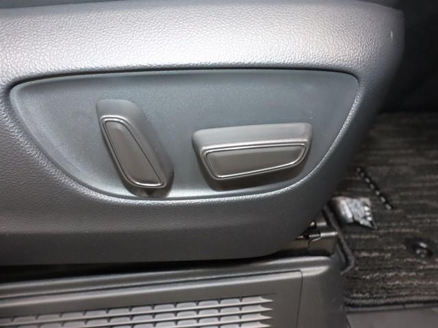 アルファードハイブリッド Ｚ　７人乗り　ワンオーナー　モデリスタエアロ　サンルーフ　メモリーナビ　後席フリップダウンモニター　両側電動スライド　電動リアゲート　フルセグ　ＥＴＣ　ＬＥＤヘッドランプ　スマートキー　電動シート（9枚目）