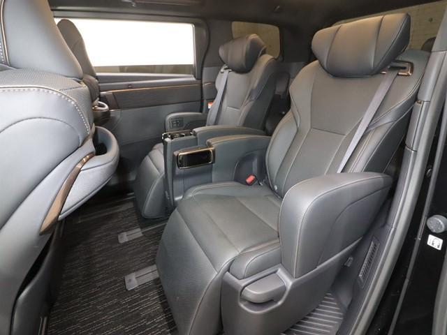 アルファードハイブリッド Ｚ　７人乗り　ワンオーナー　モデリスタエアロ　サンルーフ　メモリーナビ　後席フリップダウンモニター　両側電動スライド　電動リアゲート　フルセグ　ＥＴＣ　ＬＥＤヘッドランプ　スマートキー　電動シート（18枚目）