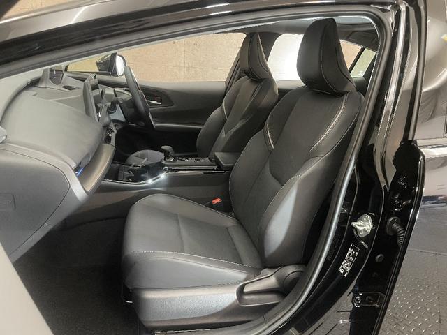 プリウス Z サンルーフ 純正12.3インチディスプレイナビ フルセグ 全方位モニター バックカメラ 衝突被害軽減ブレーキ レーンアシスト 電動リアゲート アダプティブクルーズ シートベンチレーション ETC2.0(13枚目)