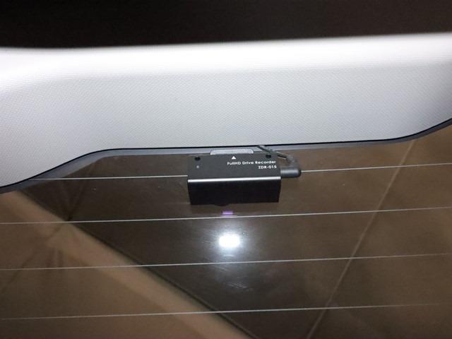 ヴォクシー ＺＳ　９インチナビ　フルセグ　バックカメラ　両側電動スライドドア　後席モニターＥＴＣ車載器　ＬＥＤヘッドライト　コーナーセンサー（30枚目）