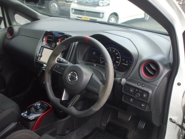 ノート ｅ－パワーニスモ　ブラックリミテッド　ニスモスポーツ純正ナビＴＶブルートゥースフルセグアラウンドビューモニターエマージェンシーブレーキコーナーセンサーＬＥＤライトヒーター付きＤミラードラレコ前後（16枚目）