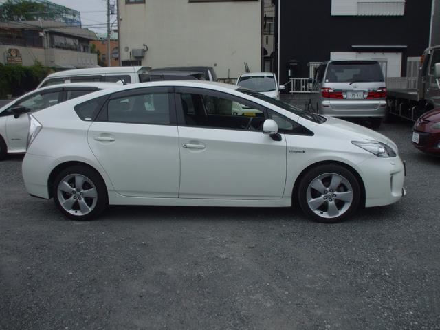 プリウス Ｇツーリングセレクション　ＧツーリングセレクションＬＥＤライトナビＴＶフルセグＢカメラドラレコ前後ＥＴＣワンオーナー禁煙車（4枚目）