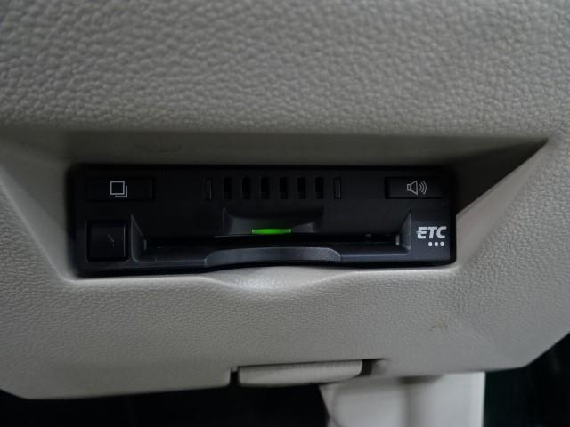 X LパッケージS TV&ナビ 横滑防止 LEDヘットライト フルオートエアコン スマキー 1オーナー WエアB 1セグ キーフリーシステム イモビ フロントベンチシート CD パワーウインドウ ABS ETC パワステ(9枚目)