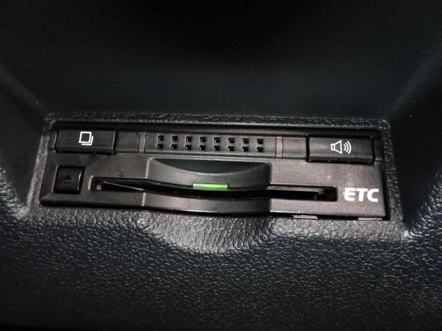 S LEDへッドライト サイドカーテンエアバック 1オーナー車 TV&ナビ ESC ETC装備 PW キーレス パワステ アルミ ABS メモリ-ナビ エアバッグ アクティブクルーズ アドバンストキー(9枚目)
