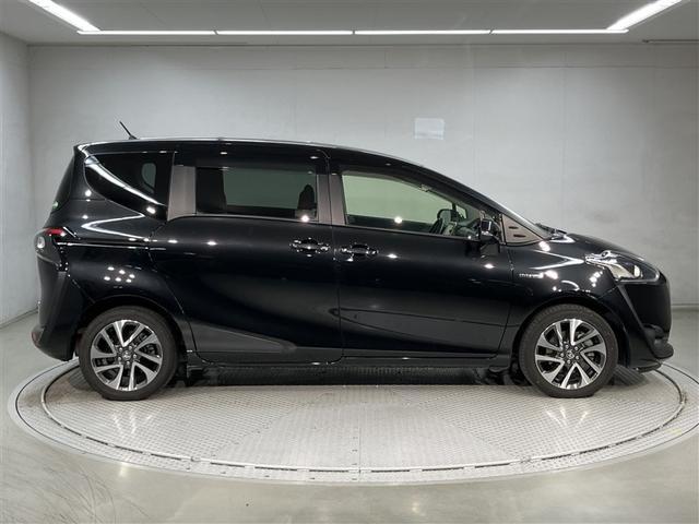 シエンタ ハイブリッドＧ　禁煙車　両側電動スライドドア　シートヒーター　衝突軽減ブレーキ　車線逸脱アラート　ＬＥＤライト　Ｂカメラ　地デジ　１オーナー　ＤＶＤ　　スマキー　横滑り防止システム　メモリナビ　ナビＴＶ　ＥＴＣ（9枚目）