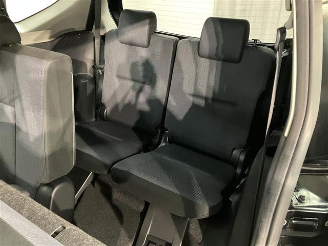 シエンタ ハイブリッドＧ　禁煙車　両側電動スライドドア　シートヒーター　衝突軽減ブレーキ　車線逸脱アラート　ＬＥＤライト　Ｂカメラ　地デジ　１オーナー　ＤＶＤ　　スマキー　横滑り防止システム　メモリナビ　ナビＴＶ　ＥＴＣ（16枚目）