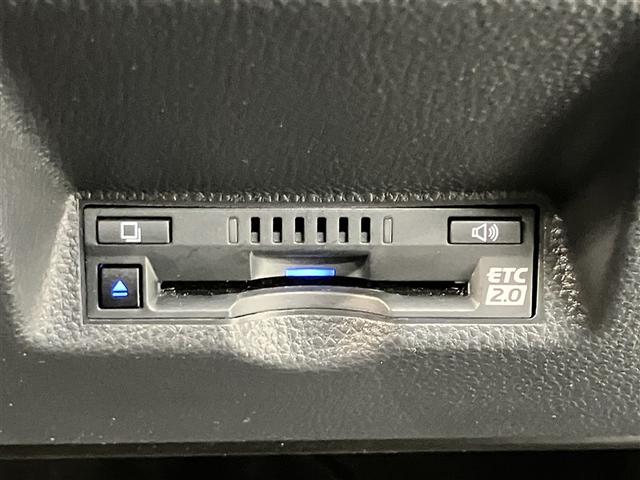 ヤリス ハイブリッドG LEDライト サイドエアバッグ スマートキ ナビ Bモニター ETC車載器 横滑り防止装置 クルコン セキュリティアラーム メディアプレイヤー接続 パワステ 点検記録簿 メモリーナビゲーション ABS(8枚目)