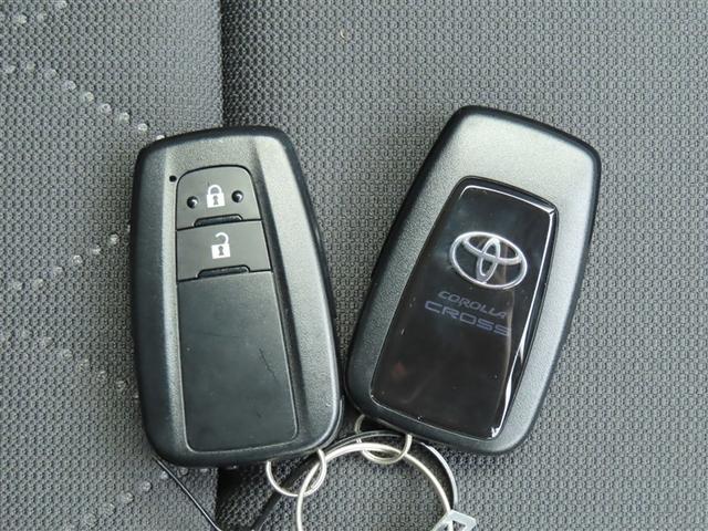 カローラクロス ハイブリッド S 衝突軽減 エアバッグ クルーズコントロール LEDヘッドライト ETC車載器 アルミホイール Bモニター スマートキー ドラレコ キーレス ミュージックプレイヤー接続可 横滑り防止機能 オートエアコン(36枚目)