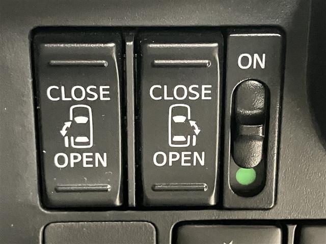 ルーミー カスタムＧ－Ｔ　助手席エアバック　両側オートスライドドア　スマートキープッシュスタート　ＬＥＤライト　１オーナー　横滑り防止機能　クルコン　点検記録簿　ＥＴＣ付　アルミホイール　キーレス　ＤＶＤ　ドラレコ　ナビ＆ＴＶ（11枚目）