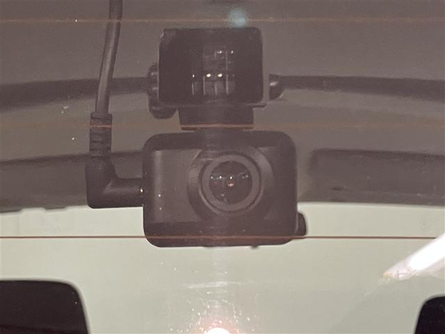 タンク カスタムＧ　リアカメラ　両側自動ドア　クルコン　１オーナー　ＬＥＤ　横滑り防止　点検記録簿　ＤＶＤ　ドライブレコーダー　ナビＴＶ　スマートキー　アルミ　キーフリーシステム　ＥＴＣ付き　オートエアコン　ＡＢＳ（10枚目）