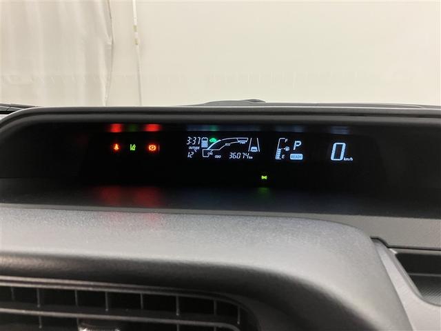 アクア Ｓスタイルブラック　ＡＵＸ端子　バックモニタ－　地デジフルセグ　ナビＴＶ　イモビライザー　スマートキープッシュスタート　１オーナー　ＥＴＣ付き　Ｗエアバッグ　キーフリ　メモリーナビゲーション　横滑り防止装置付き　ＡＢＳ（13枚目）