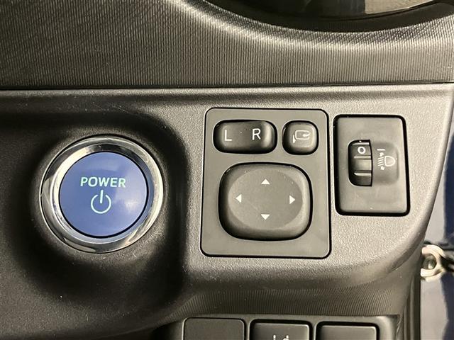 アクア Ｓスタイルブラック　ＡＵＸ端子　バックモニタ－　地デジフルセグ　ナビＴＶ　イモビライザー　スマートキープッシュスタート　１オーナー　ＥＴＣ付き　Ｗエアバッグ　キーフリ　メモリーナビゲーション　横滑り防止装置付き　ＡＢＳ（19枚目）