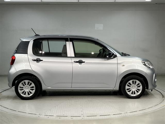 パッソ Ｘ　Ｓ　衝突回避支援システム　バックモニター　盗難防止システム　キーフリーシステム　ＥＴＣ付　デュアルエアバック　地デジＴＶ　スマートキー　メモリナビ　ＡＵＸ接続　ｉストップ　ＥＳＣ　ベンチシート　ＡＢＳ（3枚目）