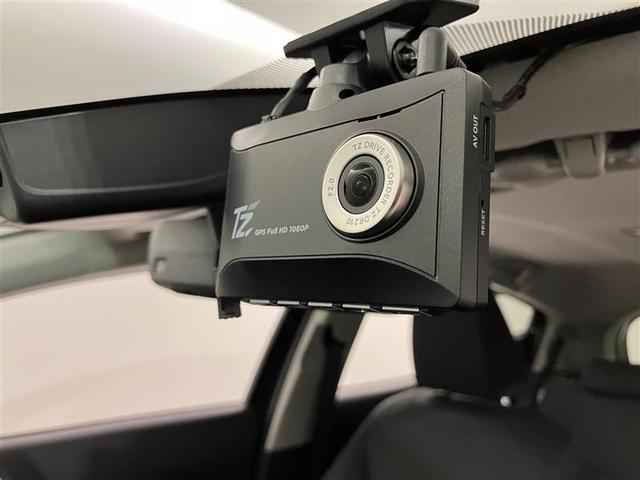 アクア Ｚ　４０００ｋｍ　元試乗車　１０．５ｉｎ全周囲カメラ付メモリーナビ　ＢＳＭ　ＨＵＤ　前後ドラレコ　Ｂｌｕｅｔｏｏｔｈ　衝突軽減・横滑防止・盗難防止装置　追従クルコン　ＥＴＣ　全国トヨタ店対応ロングラン保証（12枚目）