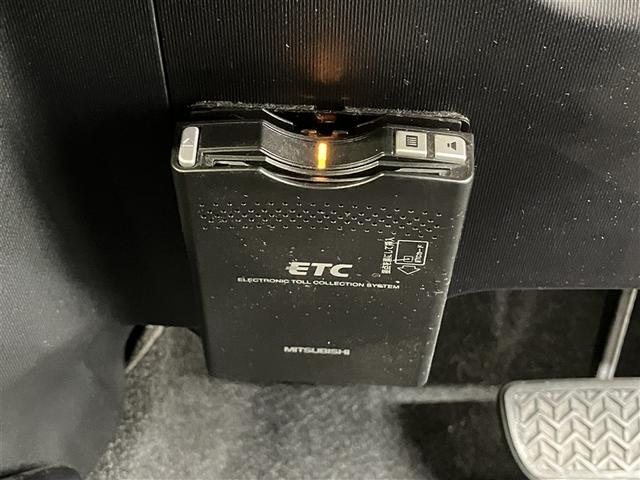 アクア S 純正メモリーナビ Bluetooth 地デジTV バックガイド付きカメラ 横滑り防止・盗難防止装置 スマートキー ドライブレコーダー ETC車載器 50000km 全国トヨタ店対応ロングラン保証(8枚目)