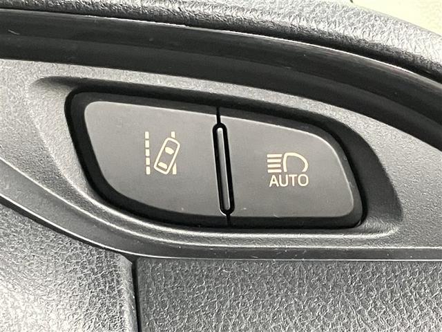 ヴィッツ Ｆ　トヨタ純正メモリーナビ　Ｂｌｕｅｔｏｏｔｈ　地デジＴＶ　衝突軽減・横滑り防止・キーレスエントリー　エコアイドル　ＡＴハイビーム　ドライブレコーダー　ＥＴＣ車載器　全国トヨタ店対応ロングラン保証（11枚目）