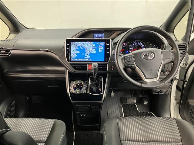 ヴォクシー ＺＳ　煌ＩＩ　１８０００ｋｍ　大型純正メモリーナビ　後席モニタ　地デジ　Ｂｌｕｅｔｏｏｔｈ　両側電スラドア　衝突軽減・横滑防止・盗難防止装置　レーンキープアシスト　ドラレコ　クルコン　全国トヨタ店対応ロングラン保証（5枚目）