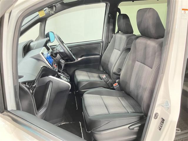 ヴォクシー ＺＳ　煌ＩＩ　１８０００ｋｍ　大型純正メモリーナビ　後席モニタ　地デジ　Ｂｌｕｅｔｏｏｔｈ　両側電スラドア　衝突軽減・横滑防止・盗難防止装置　レーンキープアシスト　ドラレコ　クルコン　全国トヨタ店対応ロングラン保証（18枚目）