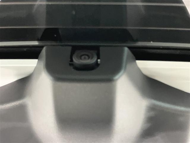 アクア GRスポーツ 全周囲カメラ付大型画面 Bluetooth トヨタ純正ドラレコ内蔵デジタルインナーミラー 衝突軽減・横滑り防止・盗難防止装置 レーンキープアシスト ETC スマートキー 全国トヨタ店対応ロングラン保証(13枚目)