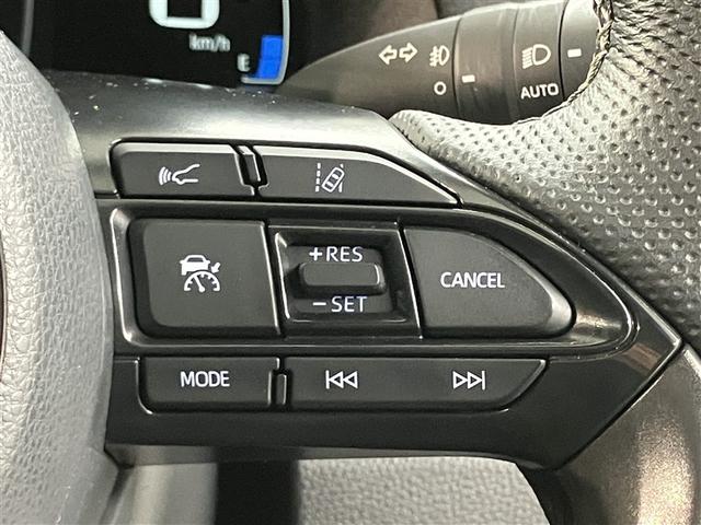 アクア GRスポーツ 全周囲カメラ付大型画面 Bluetooth トヨタ純正ドラレコ内蔵デジタルインナーミラー 衝突軽減・横滑り防止・盗難防止装置 レーンキープアシスト ETC スマートキー 全国トヨタ店対応ロングラン保証(18枚目)