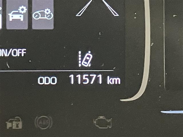 アクア GRスポーツ 全周囲カメラ付大型画面 Bluetooth トヨタ純正ドラレコ内蔵デジタルインナーミラー 衝突軽減・横滑り防止・盗難防止装置 レーンキープアシスト ETC スマートキー 全国トヨタ店対応ロングラン保証(20枚目)