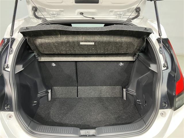 アクア GRスポーツ 全周囲カメラ付大型画面 Bluetooth トヨタ純正ドラレコ内蔵デジタルインナーミラー 衝突軽減・横滑り防止・盗難防止装置 レーンキープアシスト ETC スマートキー 全国トヨタ店対応ロングラン保証(23枚目)