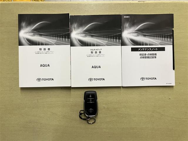 アクア GRスポーツ 全周囲カメラ付大型画面 Bluetooth トヨタ純正ドラレコ内蔵デジタルインナーミラー 衝突軽減・横滑り防止・盗難防止装置 レーンキープアシスト ETC スマートキー 全国トヨタ店対応ロングラン保証(25枚目)