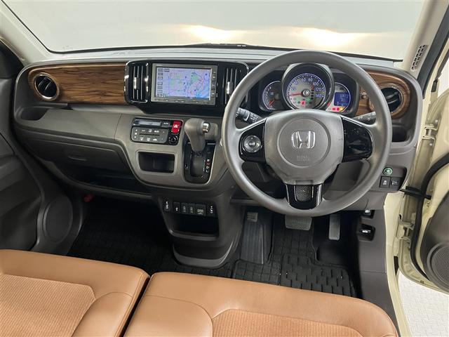 Ｎ－ＯＮＥ セレクト　メモリーナビ　バックガイド付きカメラ　地デジＴＶ　Ｂｌｕｅｔｏｏｔｈ　ドライブレコーダー　横滑り防止・盗難防止装置　２７０００ｋｍ　全国トヨタ店対応ロングラン保証（5枚目）