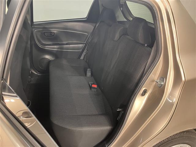 ヴィッツ Ｆ　トヨタ純正メモリーナビ　Ｂｌｕｅｔｏｏｔｈ　バックガイド付きカメラ　地デジＴＶ　前後ドライブレコーダー　ＥＴＣ　３５０００ｋｍ　キーレスエントリー　電動格納ドアミラー　全国トヨタ店対応ロングラン保証（17枚目）