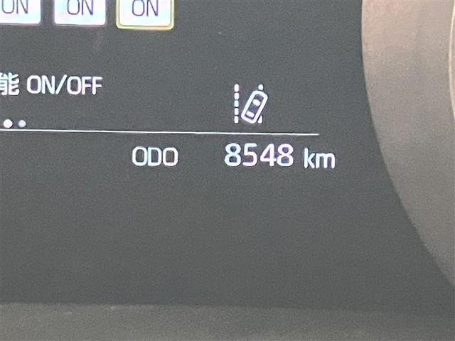 ヤリスクロス Ｘ　プリクラッシュセーフティシステム　横滑防止装置　エアコン　オートクルーズコントロール　盗難防止システム　ＬＥＤヘッドランプ　キーレス　バックガイドモニター　ナビ　パワーウインドウ　メモリーナビ　ＡＢＳ（14枚目）