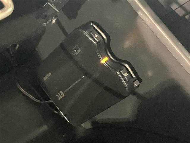 ムーヴ カスタム　ＲＳ　セキュリティアラーム　フルセグ地デジ　Ｉストップ　ナビＴＶ　ＥＴＣ装備　ＤＶＤ再生可　ＡＵＴＯエアコン　Ｗエアバック　ＰＷ　ＰＳ　キーレス　ベンチシート　メモリナビ　ＡＢＳ　運転席エアバック（8枚目）