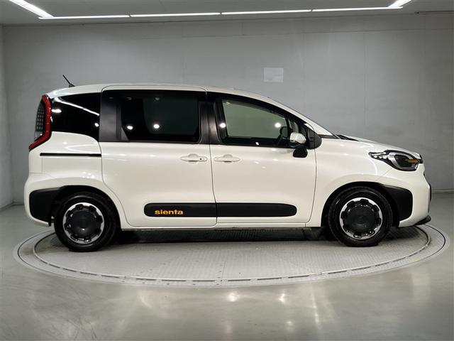 シエンタ Ｚ　全周囲カメラ付ディスプレイオーディオ　純正メモリーナビ　　Ｂｌｕｅｔｏｏｔｈ　衝突軽減・横滑り防止・盗難防止装置　レーンキープアシスト　両側電動スライドドア　ドラレコ　全国トヨタ店対応ロングラン保証（3枚目）