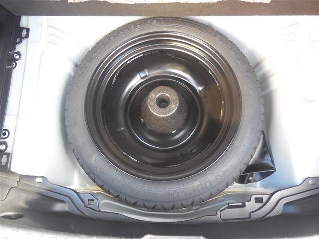 アクア Ｓスタイルブラック　トヨタ純正メモリーナビ　バックガイド付きカメラ　地デジＴＶ　Ｂｌｕｅｔｏｏｔｈ　衝突軽減・横滑り防止・盗難防止装置　スマートキー　ＥＴＣ車載器　全国トヨタ店対応ロングラン保証（28枚目）