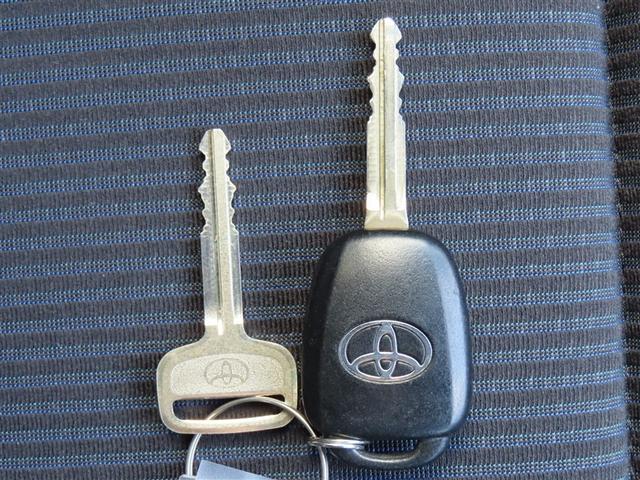 ノア Ｘ　トヨタ純正メモリーナビ　地デジＴＶ　Ｂｌｕｅｔｏｏｔｈ　４ＷＤ　両側電動スライドドア　ＥＴＣ車載器　キーレスエントリー　全国トヨタ店対応ロングラン保証（35枚目）