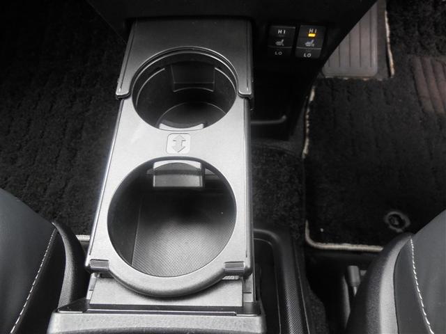 ノア ハイブリッドＳｉ　ダブルバイビーＩＩＩ　メモリーナビ　シートヒーター　バックカメラ　両側電動スライドドア　衝突軽減・横滑り防止・盗難防止装置　ＥＴＣ車載器　全国トヨタ店対応ロングラン保証（28枚目）