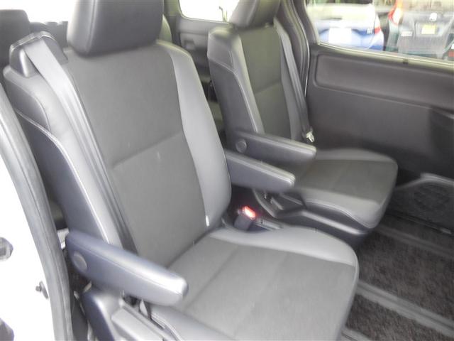 ノア ハイブリッドＳｉ　ダブルバイビーＩＩＩ　メモリーナビ　シートヒーター　バックカメラ　両側電動スライドドア　衝突軽減・横滑り防止・盗難防止装置　ＥＴＣ車載器　全国トヨタ店対応ロングラン保証（35枚目）