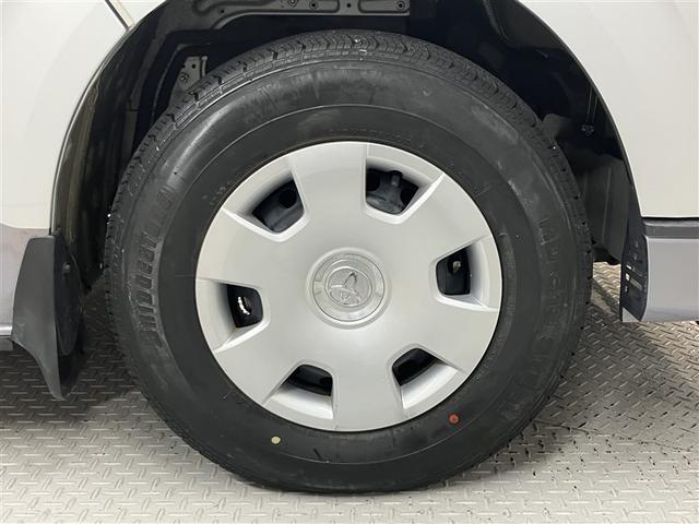 ハイエースバン ロングスーパーＧＬ　８０００ｋｍ　純正ＨＤＤナビ　バックガイド付きカメラ　ＥＴＣ車載器　リアエアコン　小窓付き両側スライドドア　電動格納ドアミラー　定期点検記録簿　オールトヨタ店対応ロングラン保証（21枚目）