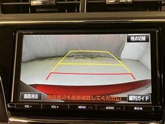 【バックカメラ】あると便利なバックカメラ装備！駐車時に後方がリアルタイム映像で確認できます♪立体駐車場や夜間の車庫入れ時に大活躍！運転スキルに関わらず、今や必須となった装備ですね♪ 4