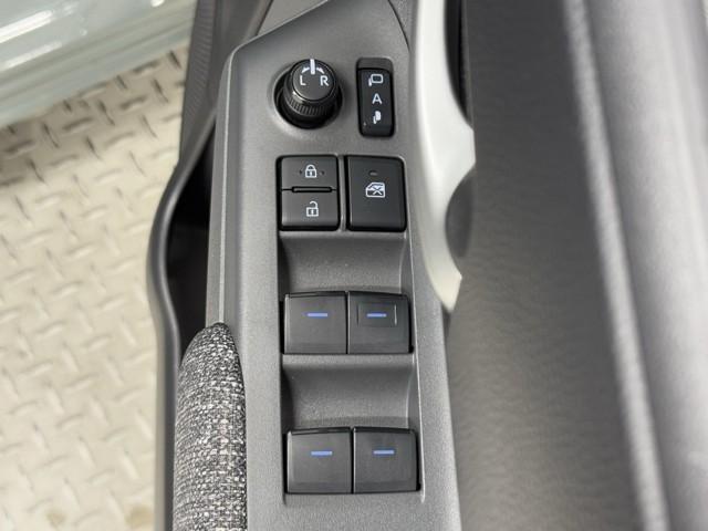 シエンタ ハイブリッドＺ　ＴＳＳ　エアバック　デモカー　アルミ　キーレスエントリー　ナビＴＶ　イモビライザー　整備記録簿　バックモニター　ＬＥＤヘッドライト　ＥＴＣ車載器　横滑り防止　スマートキー　オートエアコン　ＷＳＲＳ（9枚目）