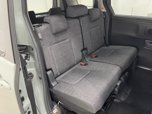 シエンタ ハイブリッドＺ　ＴＳＳ　エアバック　デモカー　アルミ　キーレスエントリー　ナビＴＶ　イモビライザー　整備記録簿　バックモニター　ＬＥＤヘッドライト　ＥＴＣ車載器　横滑り防止　スマートキー　オートエアコン　ＷＳＲＳ（16枚目）