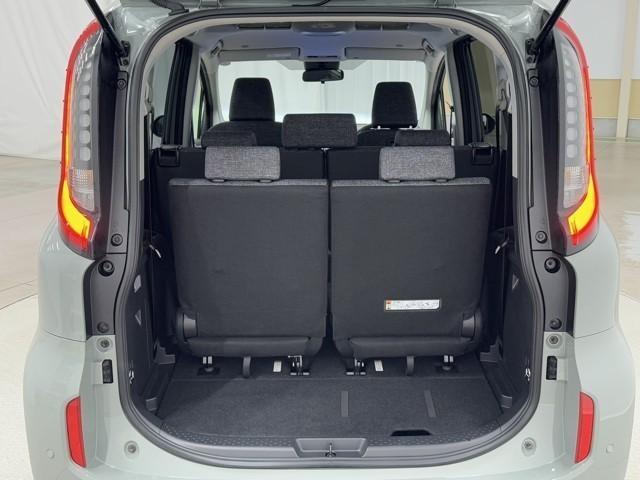 シエンタ ハイブリッドＺ　ＴＳＳ　エアバック　デモカー　アルミ　キーレスエントリー　ナビＴＶ　イモビライザー　整備記録簿　バックモニター　ＬＥＤヘッドライト　ＥＴＣ車載器　横滑り防止　スマートキー　オートエアコン　ＷＳＲＳ（17枚目）