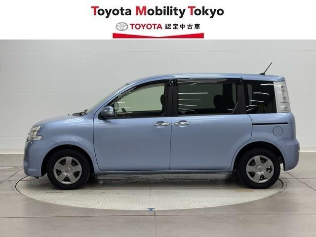 シエンタ ＤＩＣＥ－Ｇ　Ｂカメ　Ｐウインドウ　ＷエアＢ　キーレスエントリーキー　メンテナンスノート　ＡＵＸ接続　メモリーナビ　横滑り防止装置　ナビＴＶ　ＥＴＣ車載器　フルセグ　ＡＢＳ　エアバッグ　３列シート　ＤＶＤ再生（3枚目）