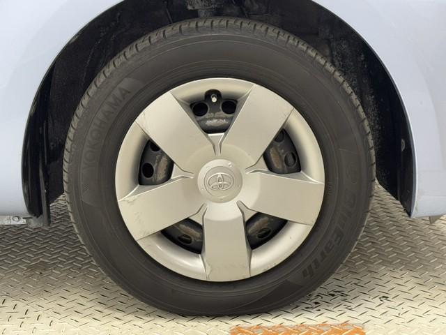 シエンタ ＤＩＣＥ－Ｇ　Ｂカメ　Ｐウインドウ　ＷエアＢ　キーレスエントリーキー　メンテナンスノート　ＡＵＸ接続　メモリーナビ　横滑り防止装置　ナビＴＶ　ＥＴＣ車載器　フルセグ　ＡＢＳ　エアバッグ　３列シート　ＤＶＤ再生（18枚目）