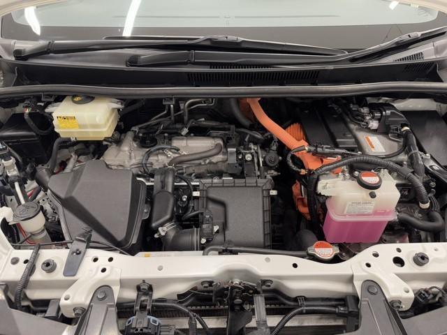 エスクァイア ハイブリッドXi 盗難防止システム Iストップ ダブルエアコン Bカメラ パワーウィンドウ LEDライト フルセグ地デジTV ETC車載器 ミュージックプレイヤー接続可 エアバッグ ナビ&TV 両側自動ドア ABS(19枚目)