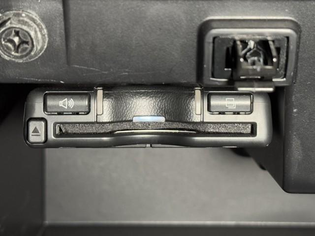 プロボックス ハイブリッドF 衝突回避システム 盗難防止 Wエアバッグ バックガイドモニター ドライブレコーダー 100V電源 パワーウインドウ メモリナビ AUX ワイヤレスキー AC DVD パワステ フルセグTV ETC(9枚目)