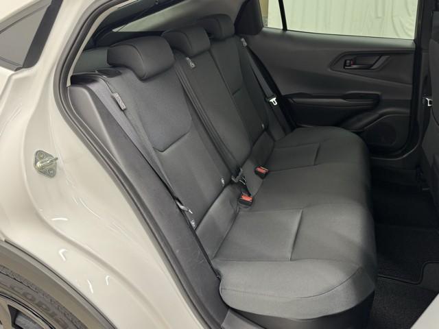 プリウス X 盗難防止装置 フルセグTV TV 100V電源 LED 記録簿 ESC クルコン ミュージックプレイヤー接続可 スマートキー AC キーフリー ETC アイドリングストップ サイドエアバック ABS(15枚目)