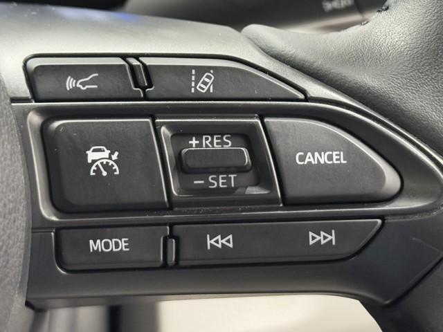 ヤリス Z サイドSRS AAC バックモニタ スマキー 横滑防止装置 キーフリー 1オーナー LEDランプ パワーウインドウ 定期点検記録簿 助手席エアバック クルコン エアバッグ パワーステアリング ナビ(9枚目)