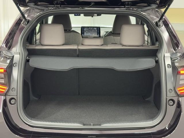 ヤリス Z サイドSRS AAC バックモニタ スマキー 横滑防止装置 キーフリー 1オーナー LEDランプ パワーウインドウ 定期点検記録簿 助手席エアバック クルコン エアバッグ パワーステアリング ナビ(16枚目)