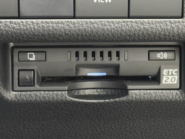 とっても便利なＥＴＣを装備しています。　ＥＴＣを利用して、高速道路を楽々ドライブしましょう。　渋滞緩和にも繋がってエコ！？にも繋がります。