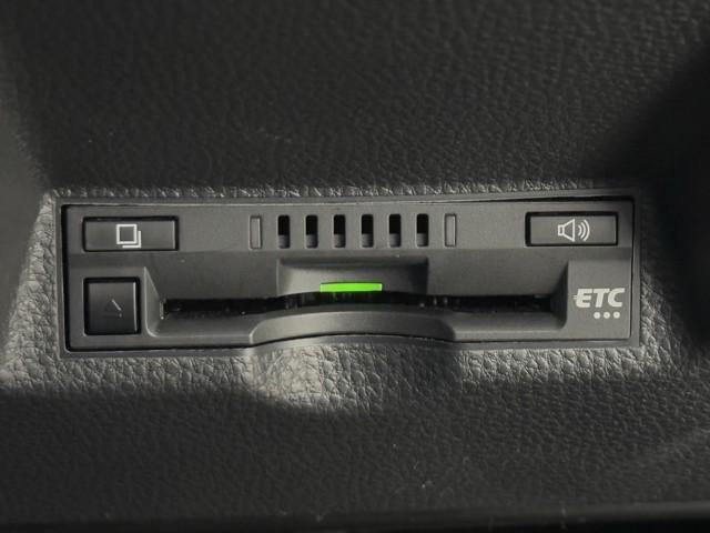 ヤリスクロス ハイブリッドＧ　ＴＳＳ　１００Ｖ　イモビライザー　バックモニタ－　記録簿有　エアコン　ＬＥＤヘッドライト　インテリキー　パワーウィンド　ワンオーナ　Ｗエアバック　オートクルーズ　メディアプレイヤー接続　キーフリー（6枚目）